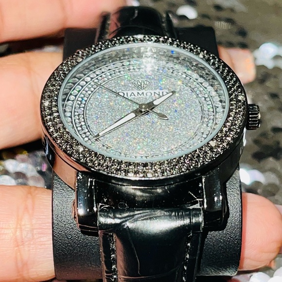 Best Valentines anniversary birthday gift for women real diamond watch not fake - Picture 5 of 7